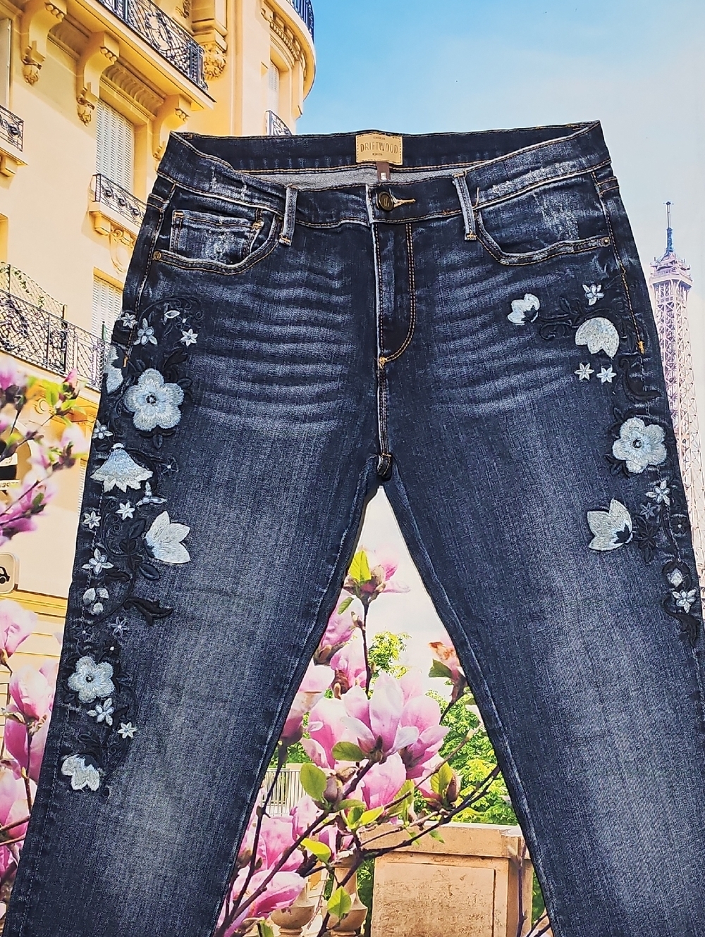 Driftwood Floral Marilyn Jeans Size 30 - Picture 3 of 6